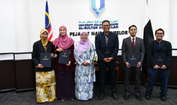 2 pensyarah kanan FTKEE UMPSA naik pangkat ke jawatan Profesor Madya gred DS14